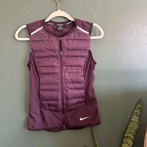 NIKE runners vest